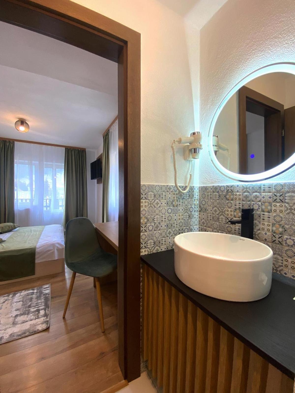 Regina Muntilor Spa&Confort Moeciu De Sus Exterior photo